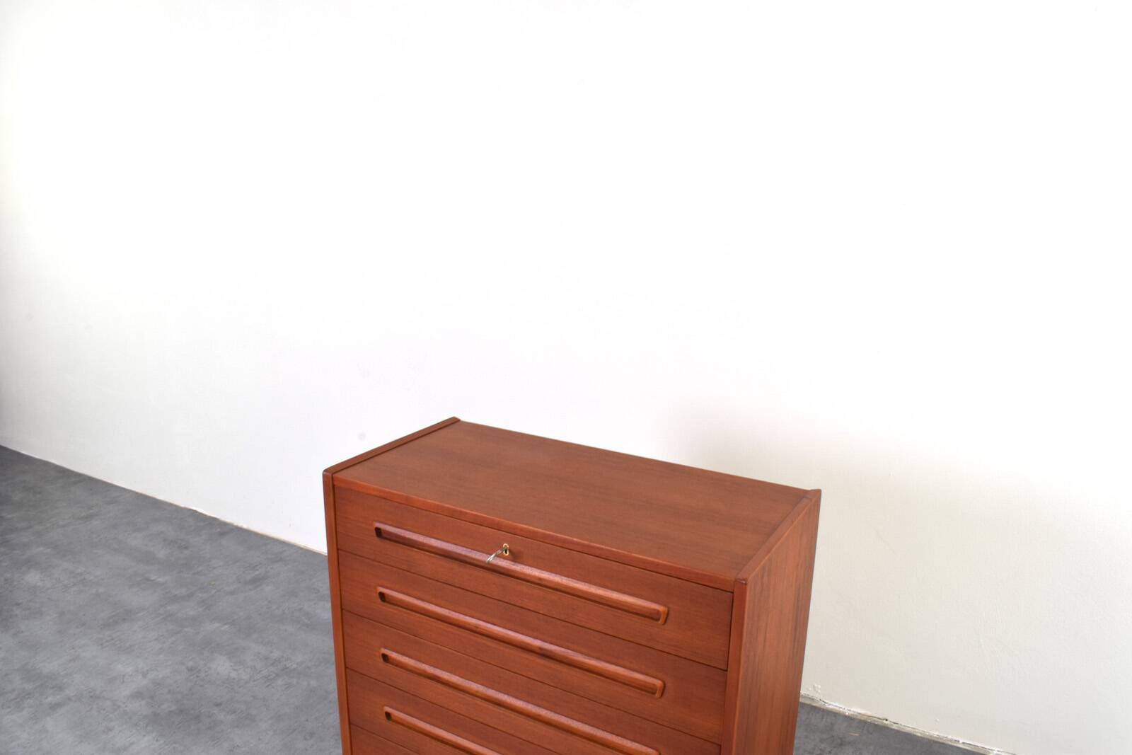 Mid-Century Danish Teak Chest of Drawers, 1960s