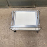 Serving table