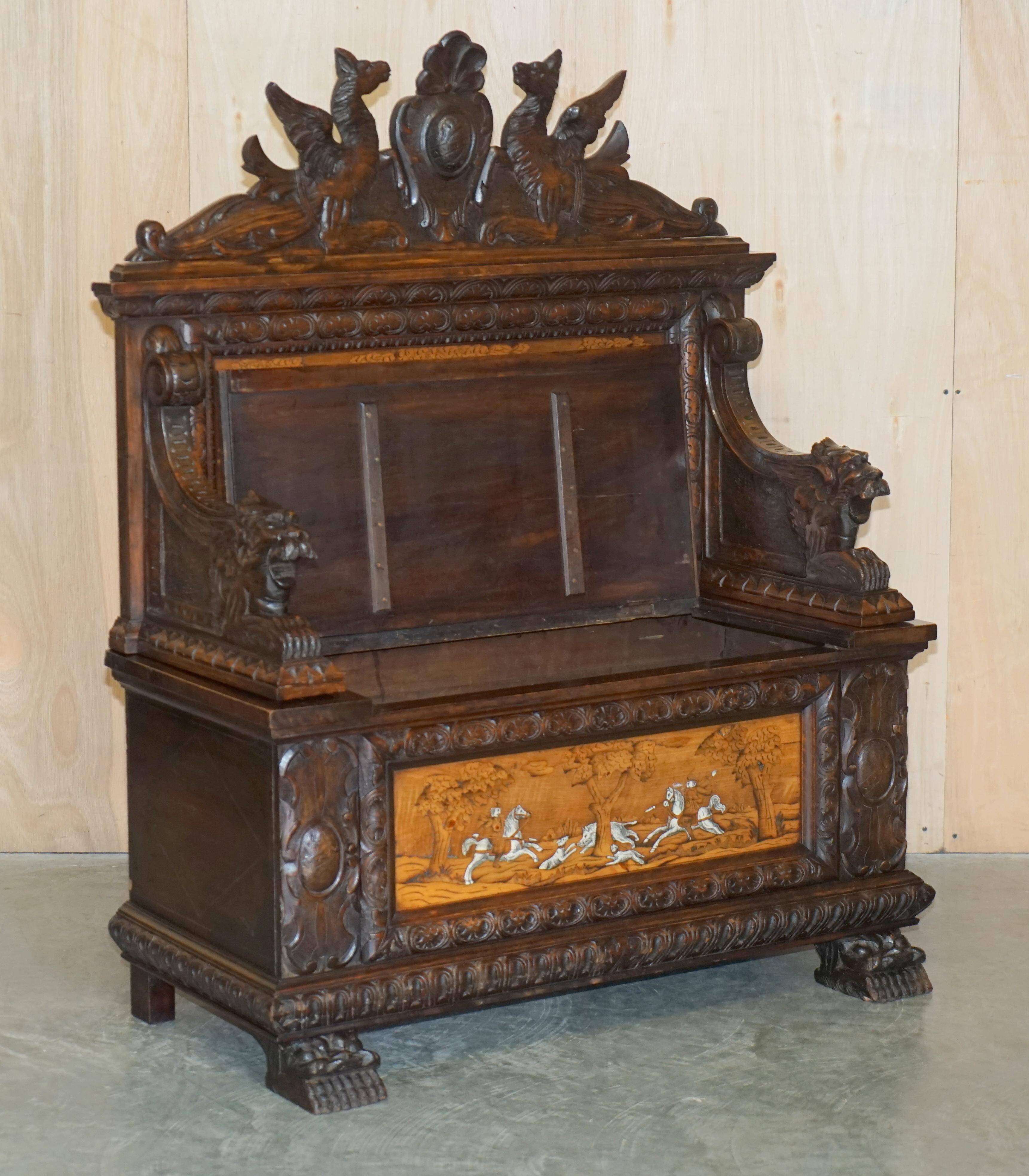 Banc Monks Antique Sculpté Lion Griffon 1860 avec Rangement