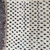 Handmade Berber rug, size 150 x 250 cm.