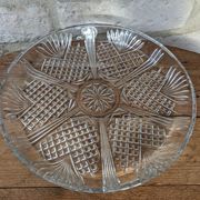 Relief molded glass plate serving dish with rim