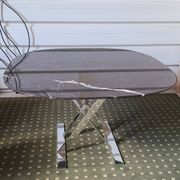 Table modele Pathos collection Simplice edite par Maxalto du groupe B&B Ita