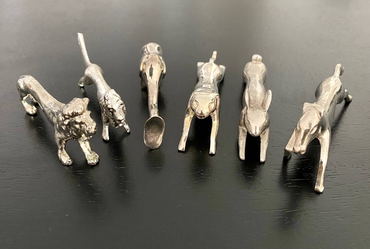 6 various animal-shaped metal knife holders