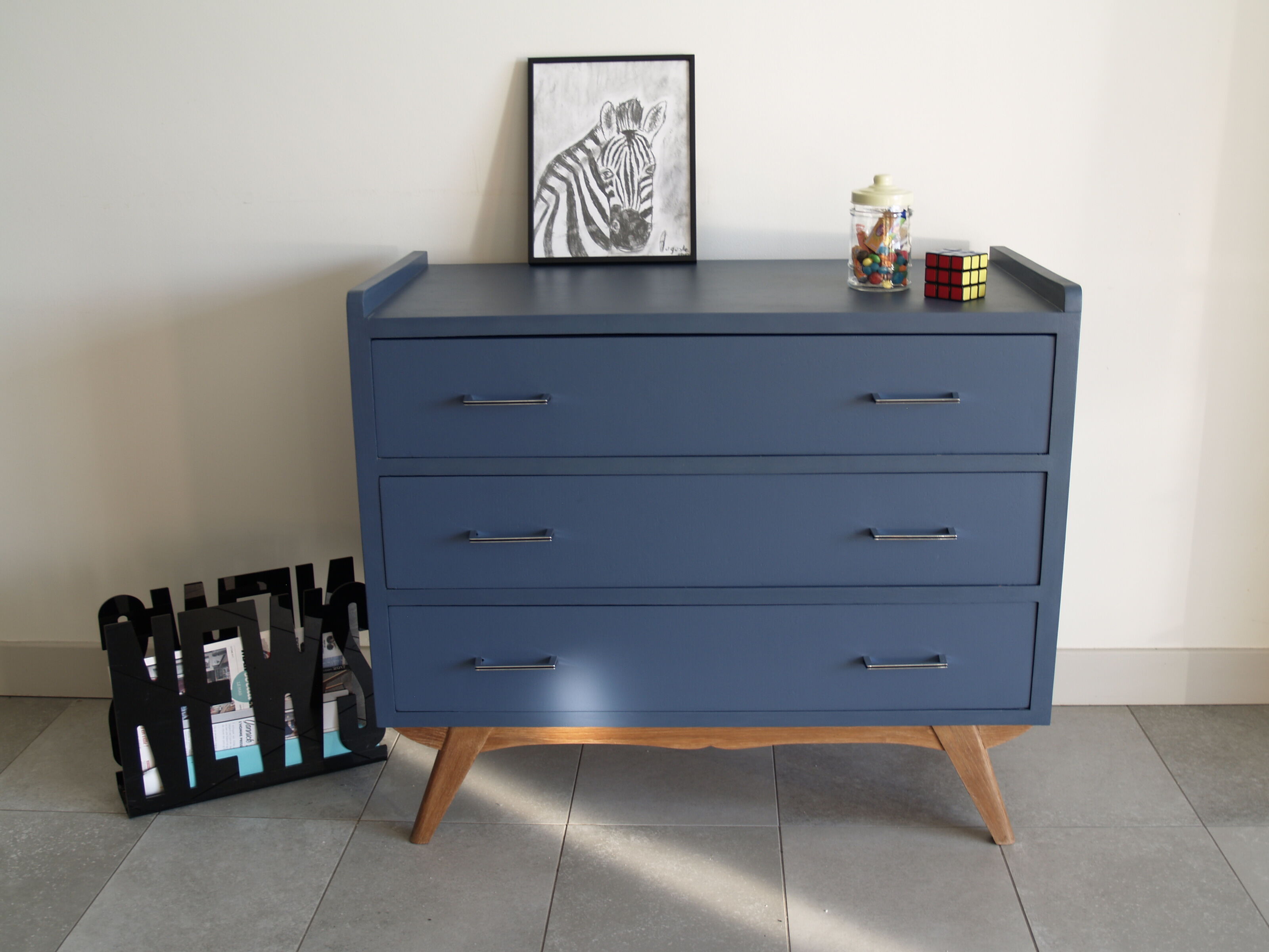 Vintage  dresser