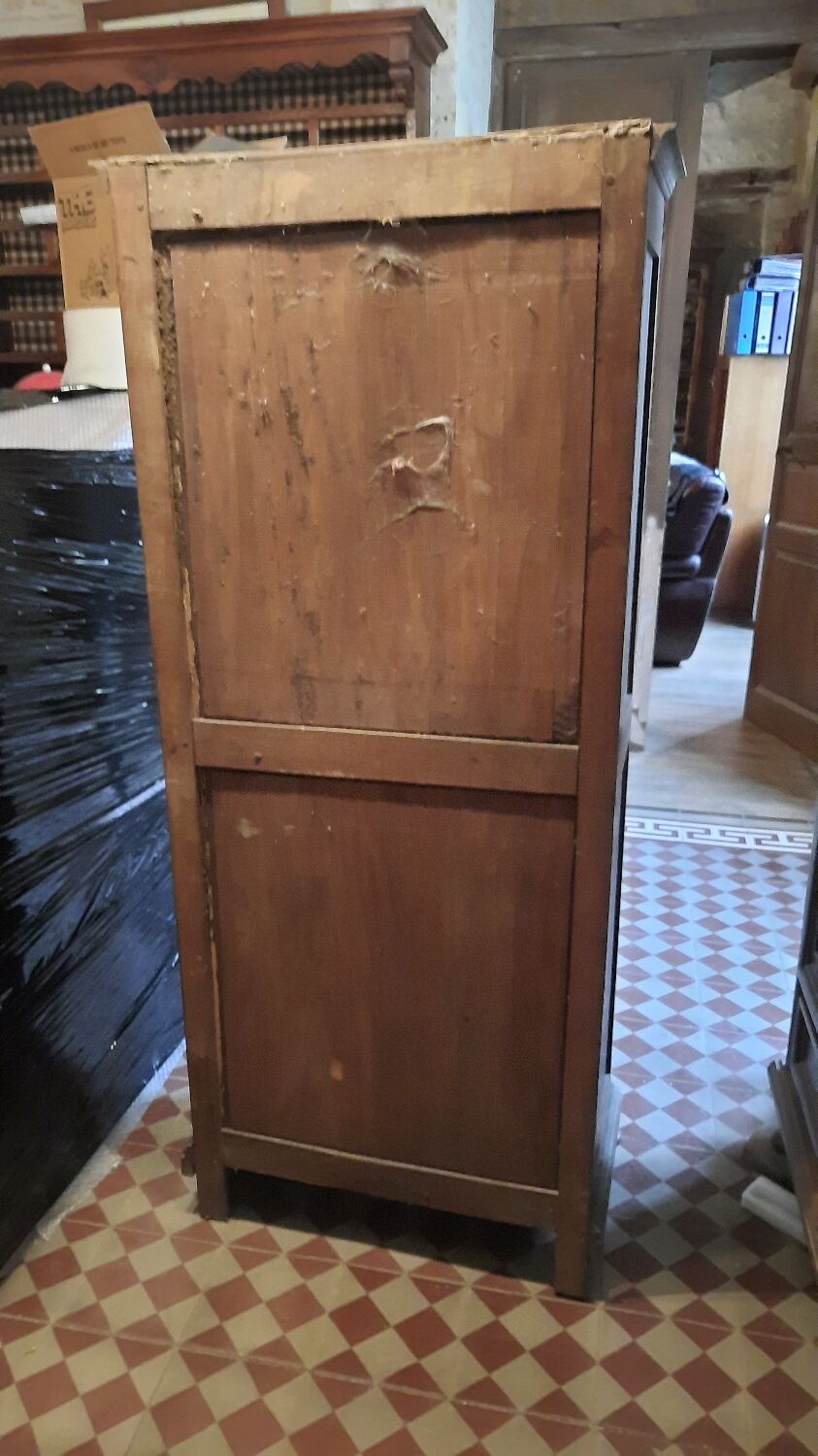 Art Deco style showcase