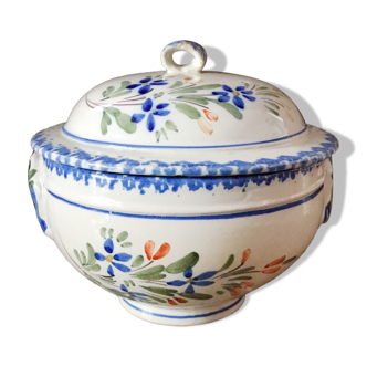 Soup tureen or vegetable dish