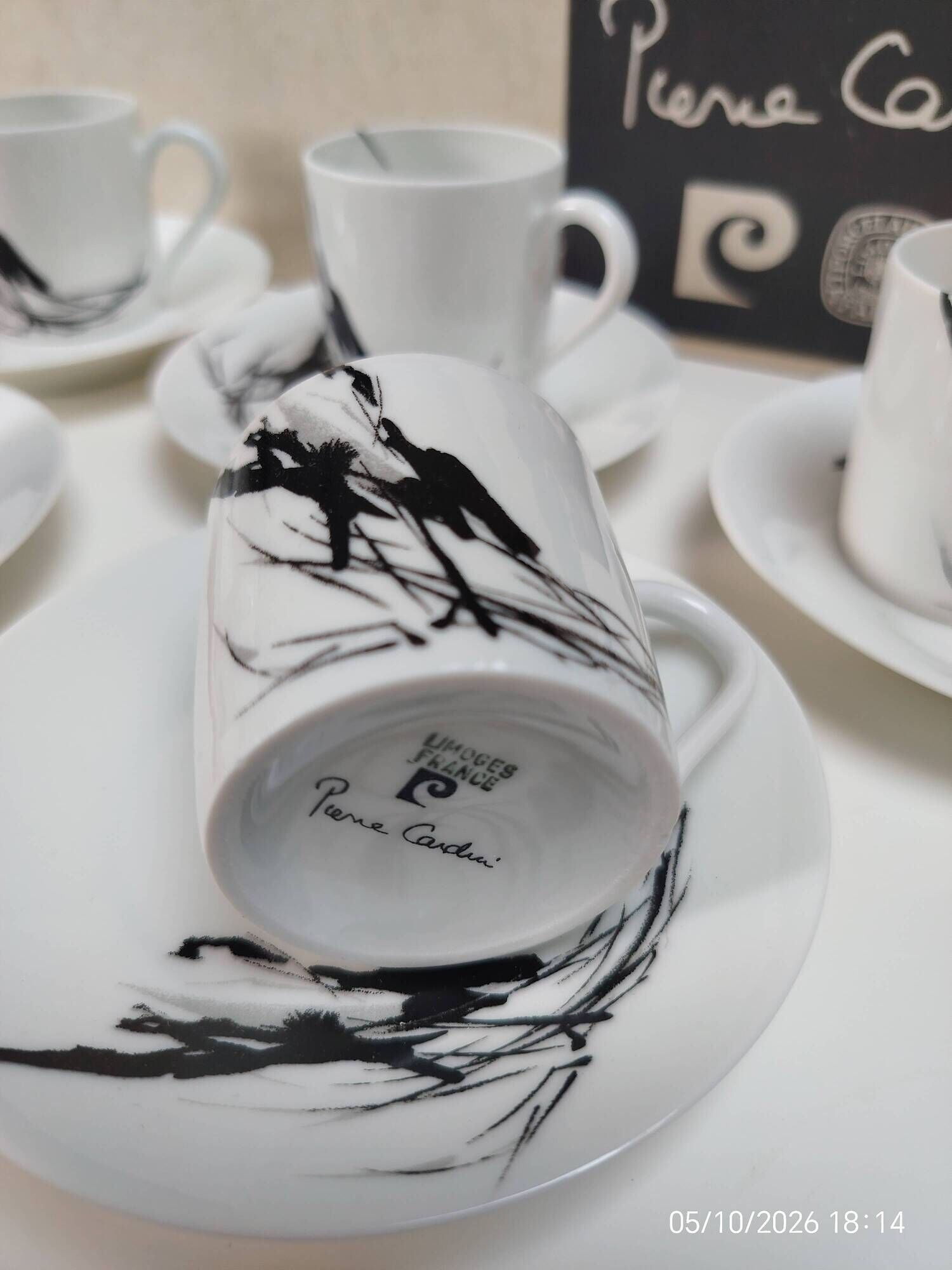Vintage coffee service by Pierre Cardin in Limoges porcelain – 5 cups –
