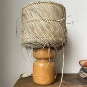 Lampe années 50 bois et paille