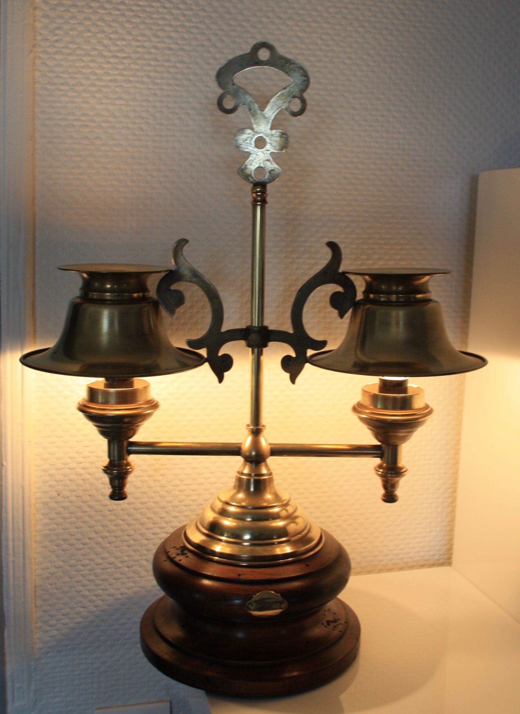 Lampe ancienne laiton bois 2 lumières