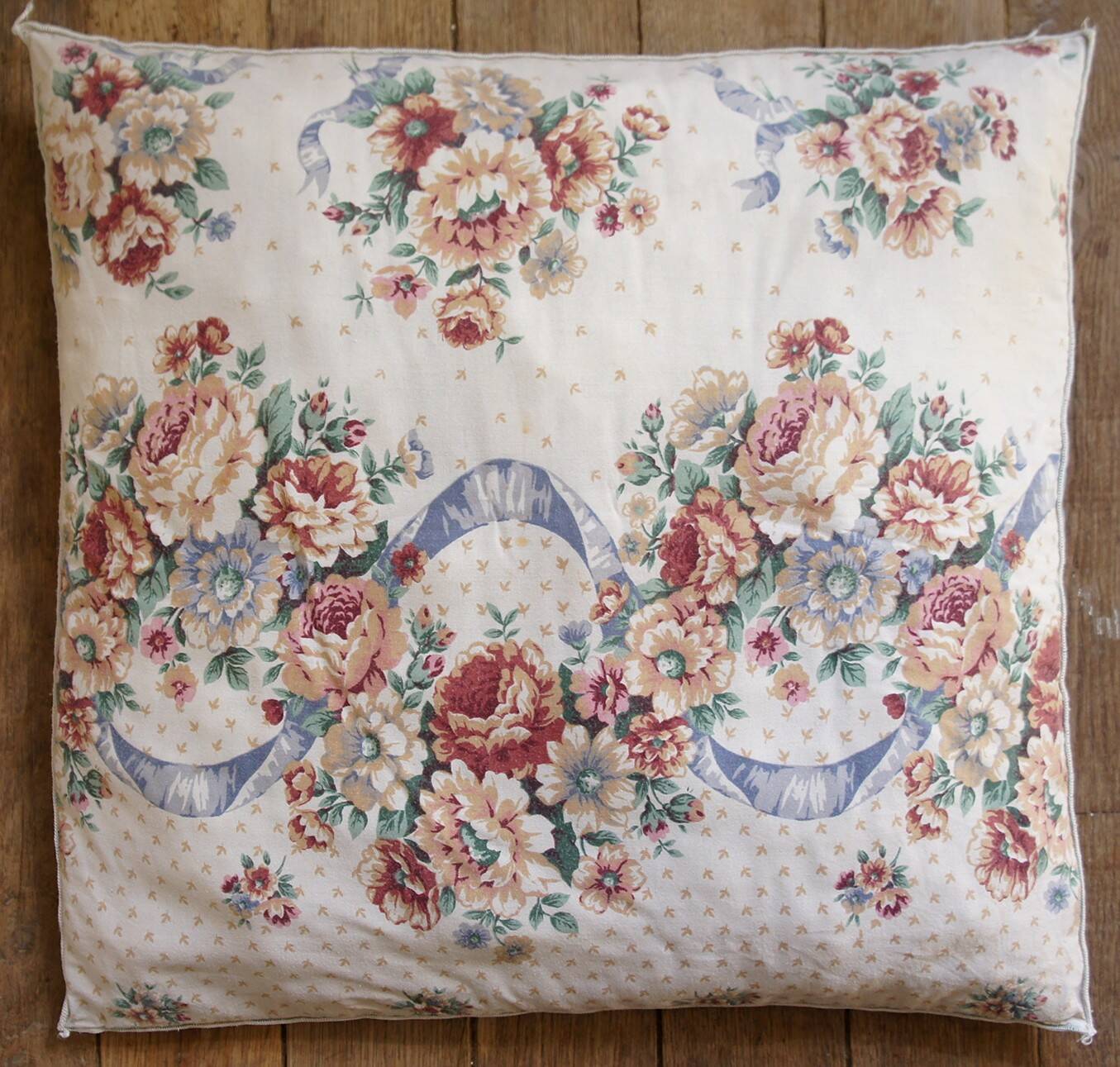 Double-sided floral cushion