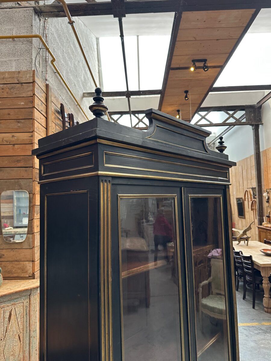 Napoleon III display cabinet