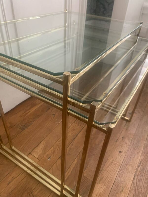 Table gigogne