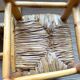Chaises enfant anciennes en bois et paille