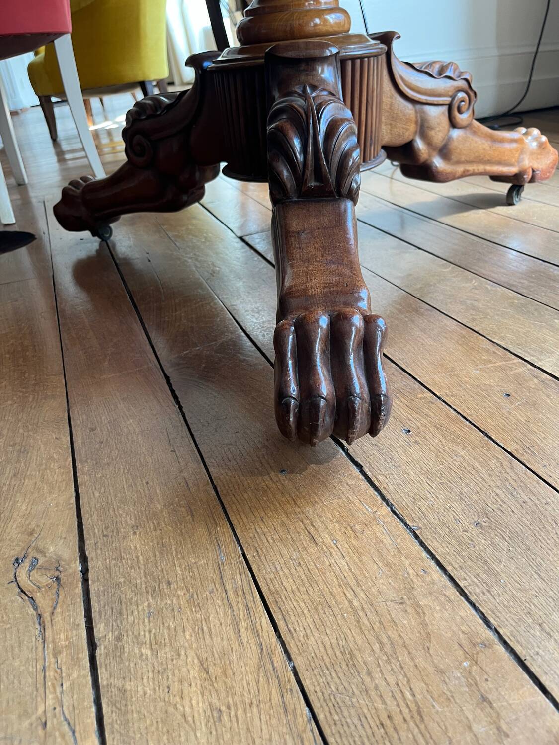 Guéridon tripode  style Empire acajou et marbre pieds griffon