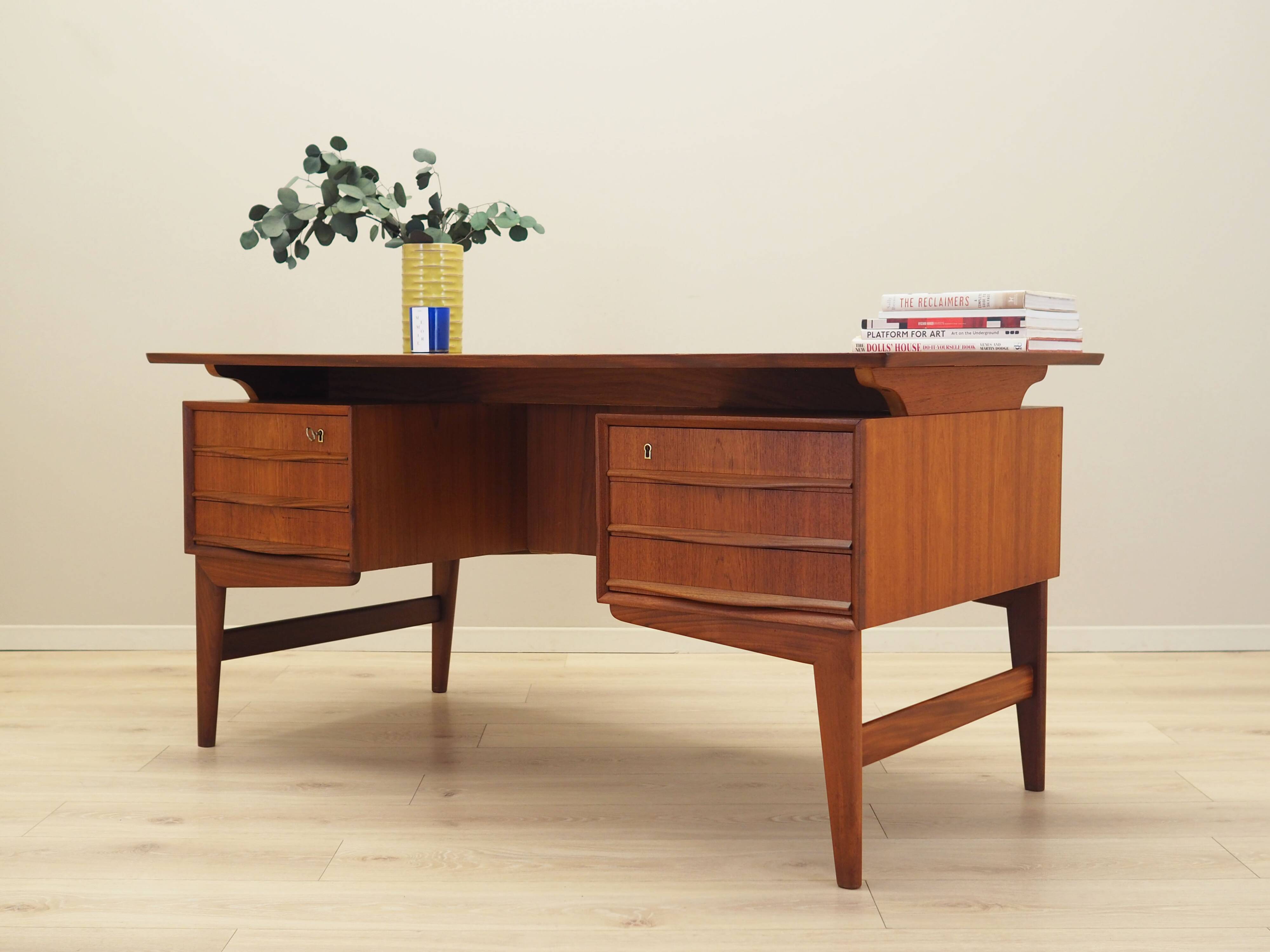 Teak desk, Danish design, 1970s, production: Denmark