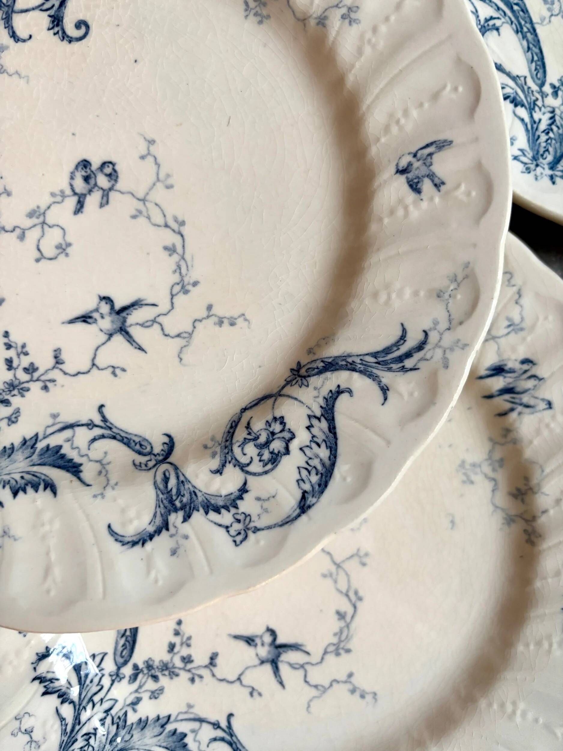 6 Gien ironstone dinner plates, "Rinceaux" service no. 1