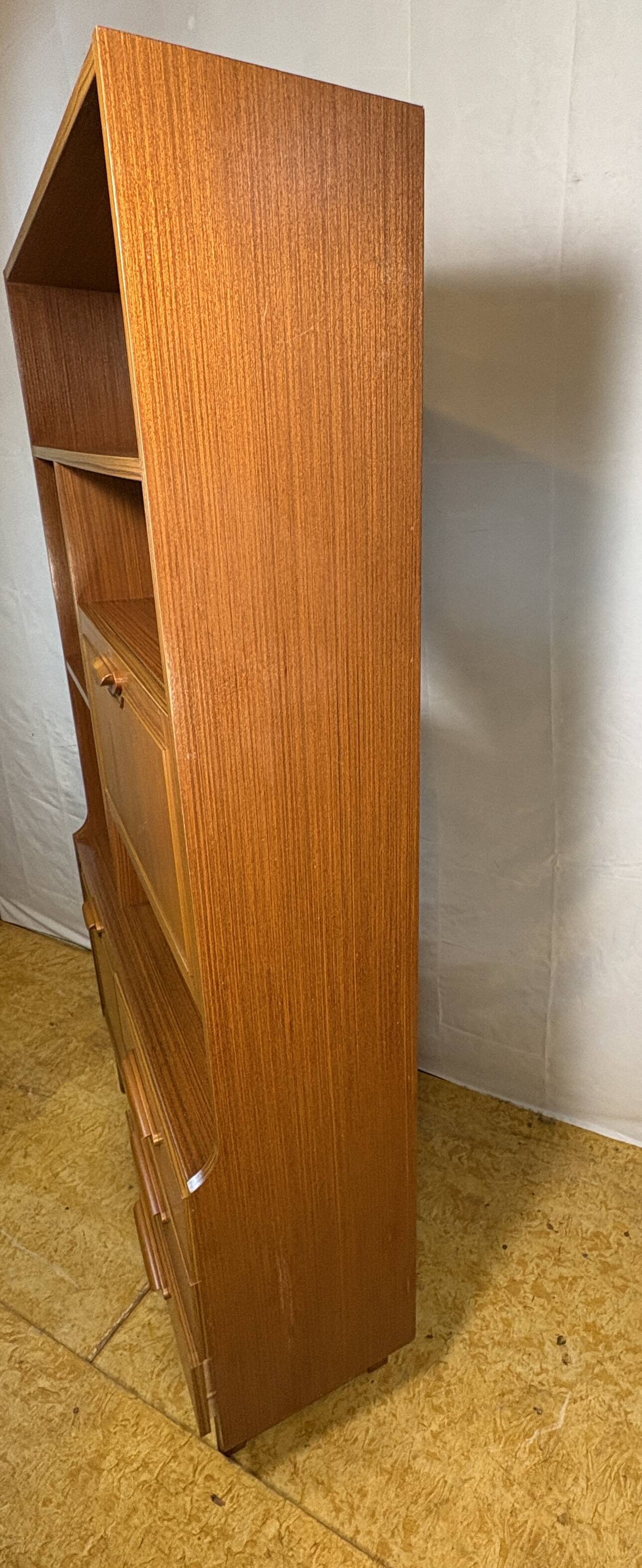 Mid-Century Retro Vintage Room Divider / Shelving Unit by Stonehill – State