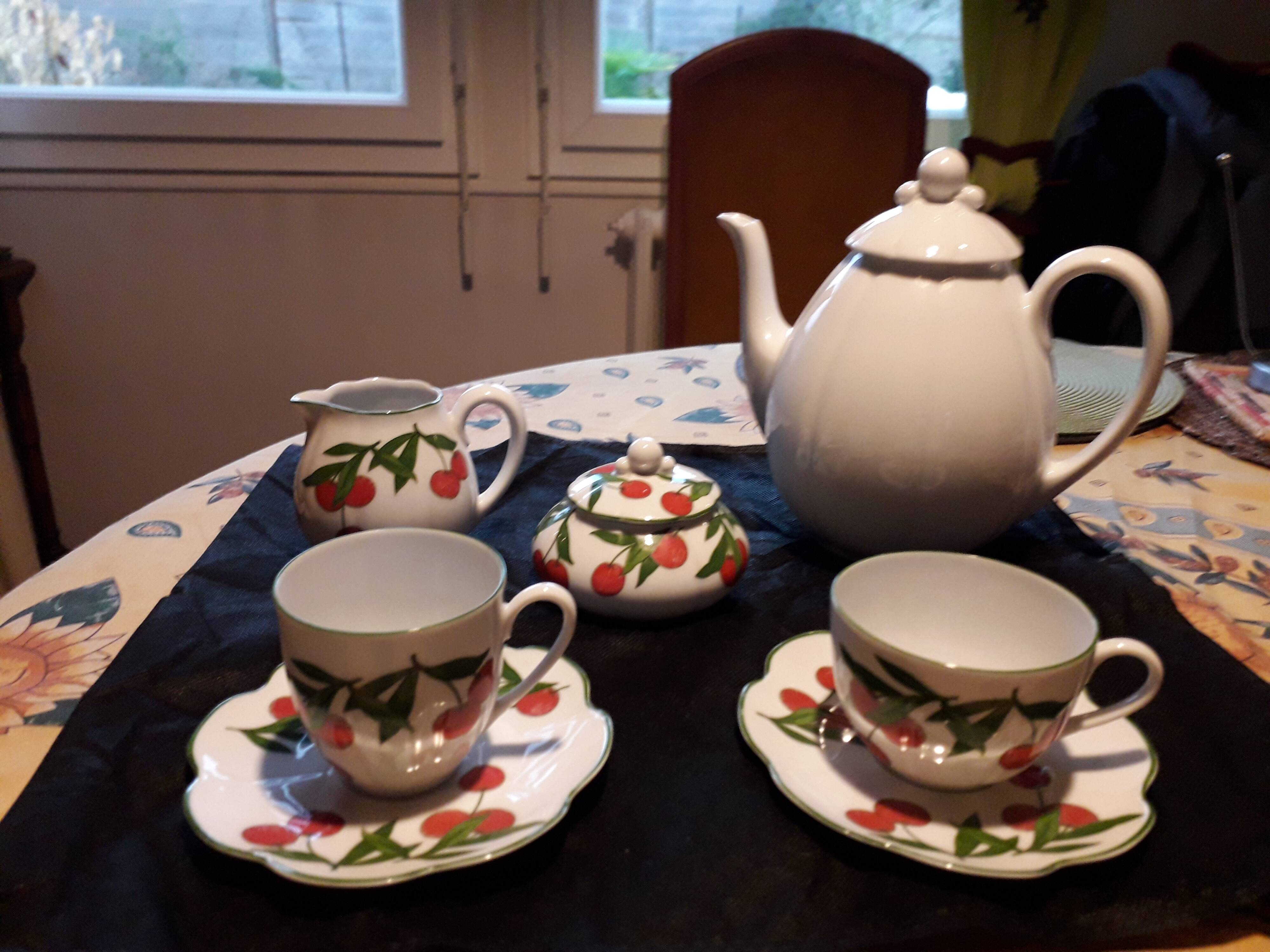 Tea/Coffee service porcelain manufacture Royal Limoges
