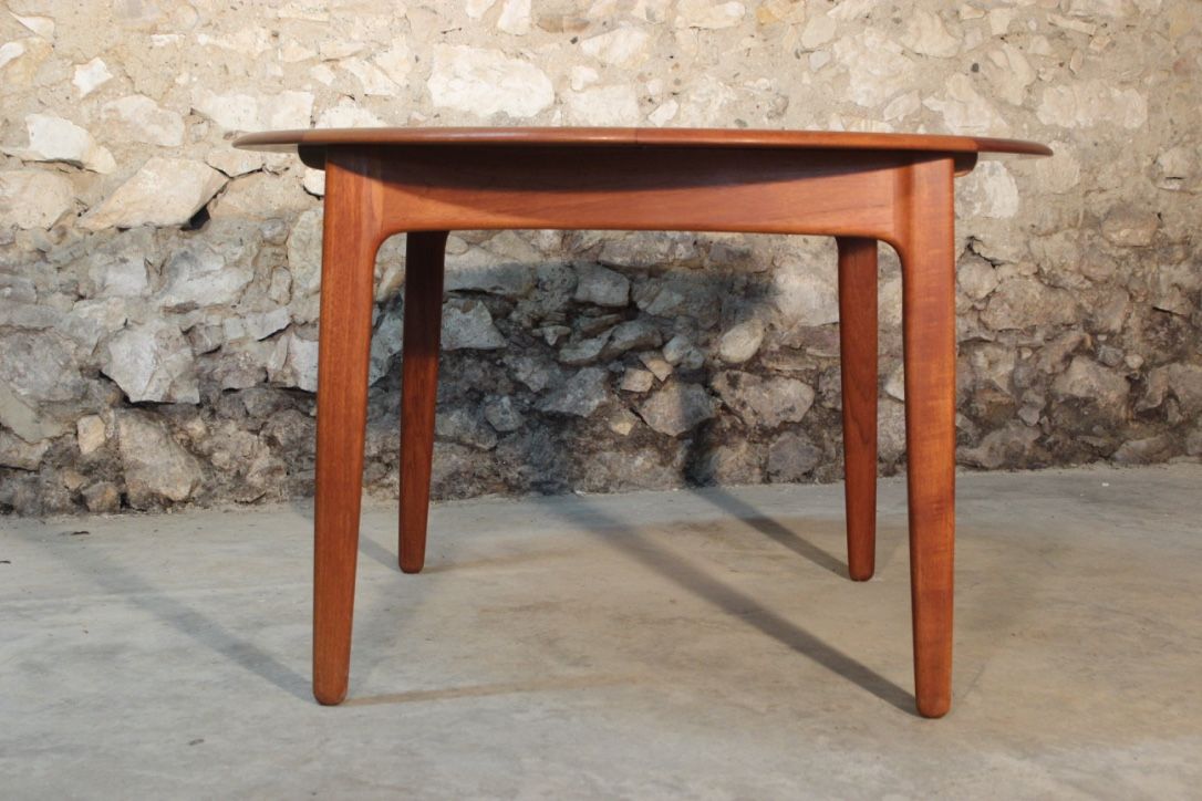 Scandinavian vintage teak dining table with 2 extension cords hidden by Svend Aage Madsen for Knudsen - Son, Denmark