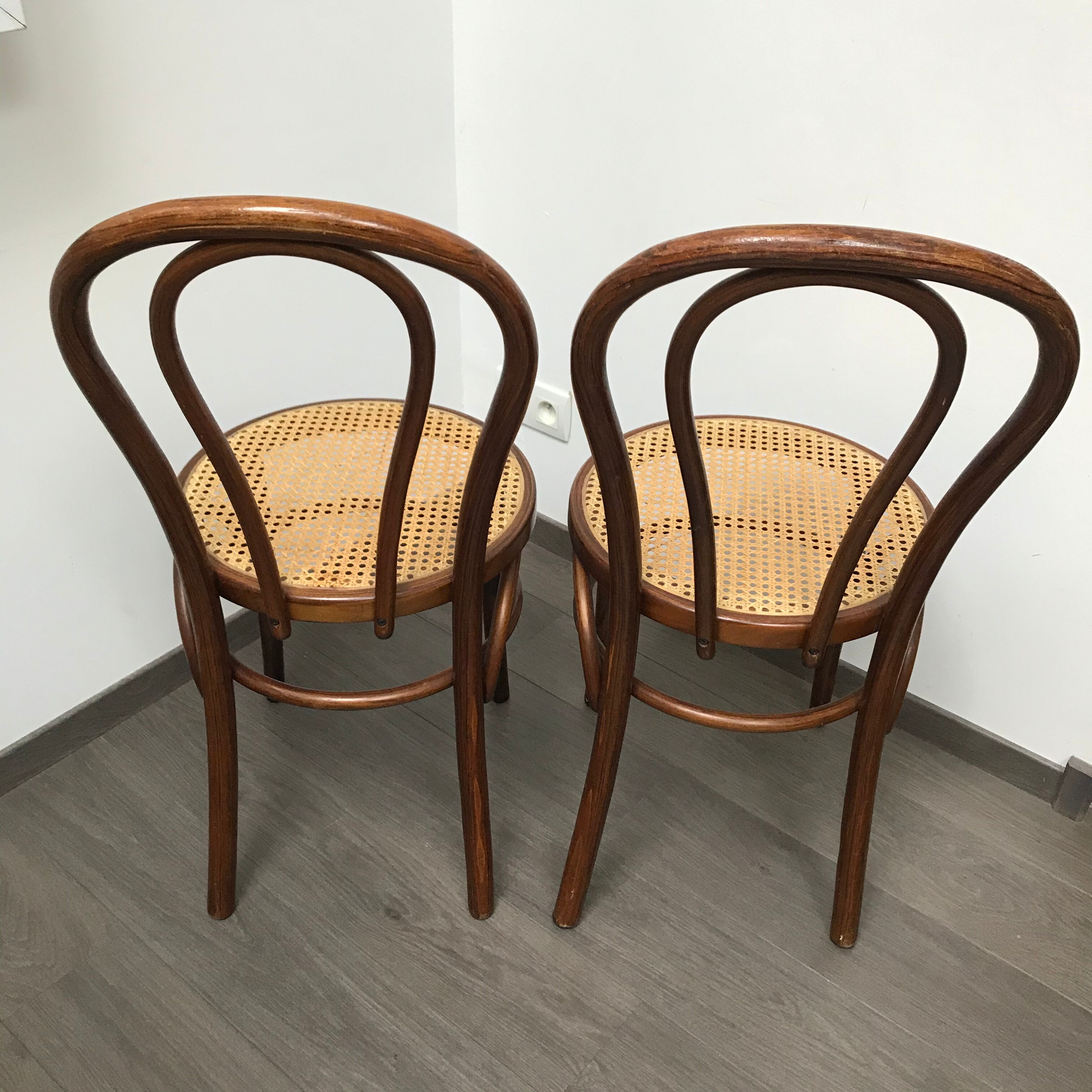 Lot of 4 bistro chairs