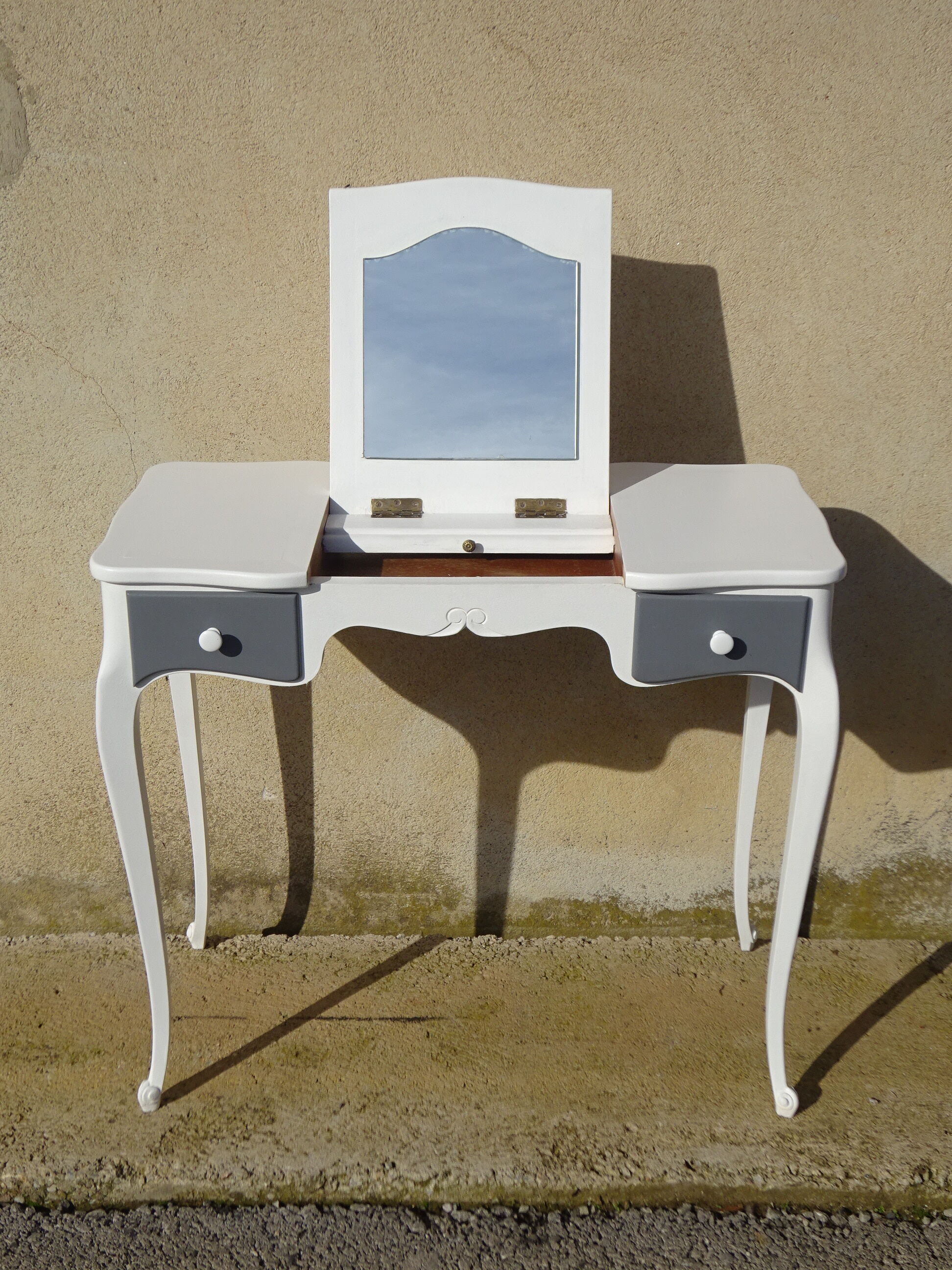 Small wooden dressing table