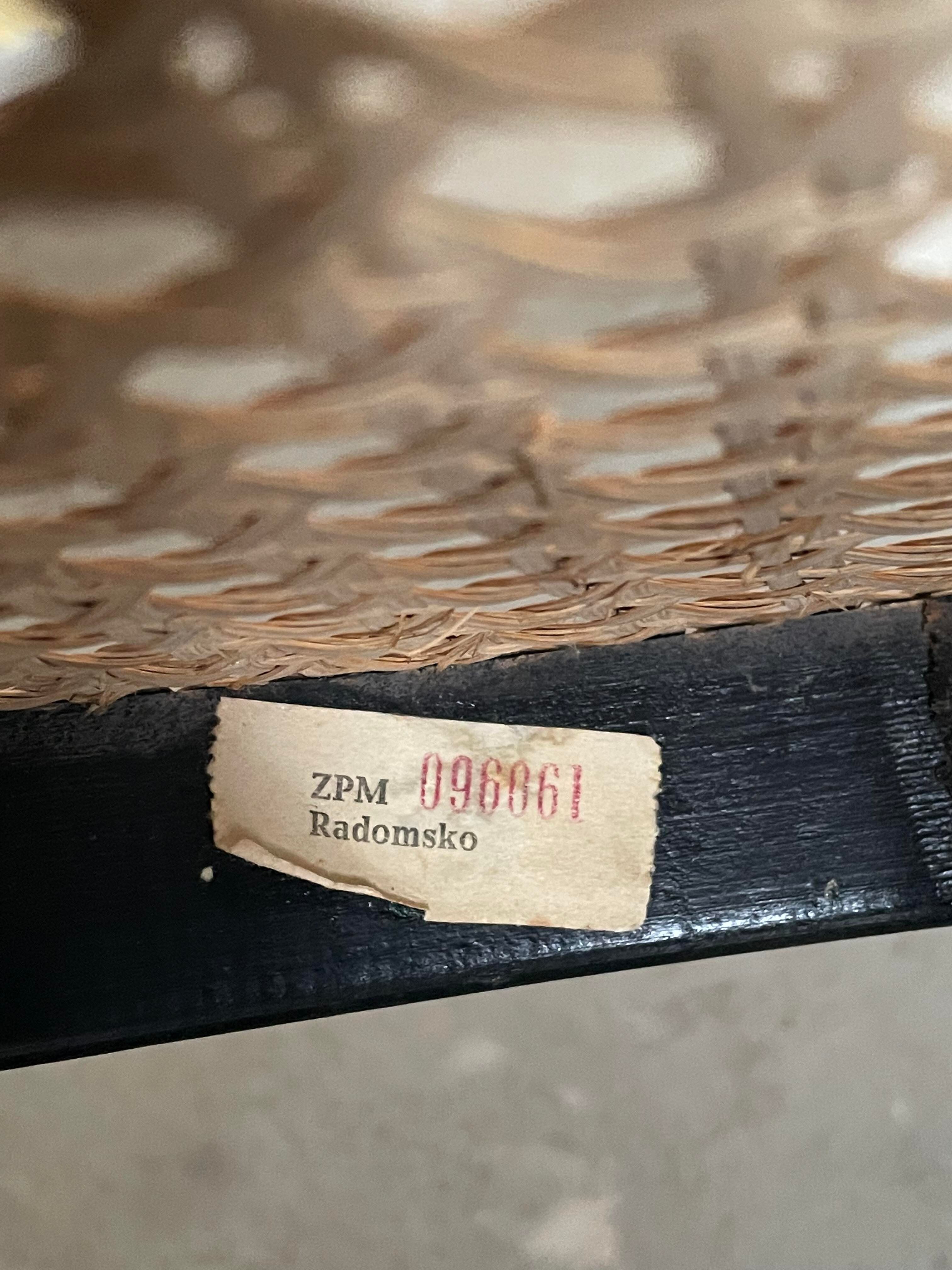 Thonet chairs n°18