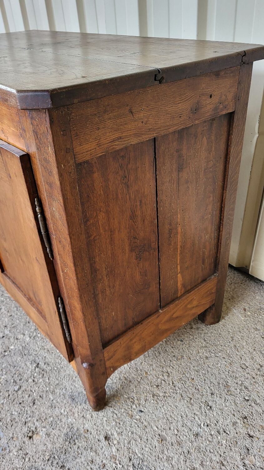 Low sideboard in solid oak
