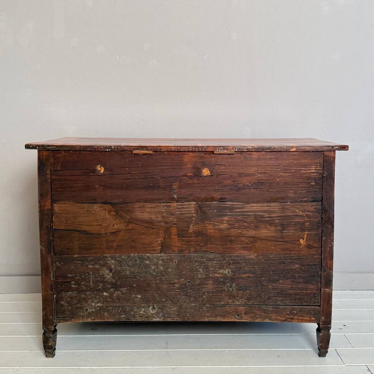 Louis XVI German Walnut Commode with Geometric Inlays, 1780