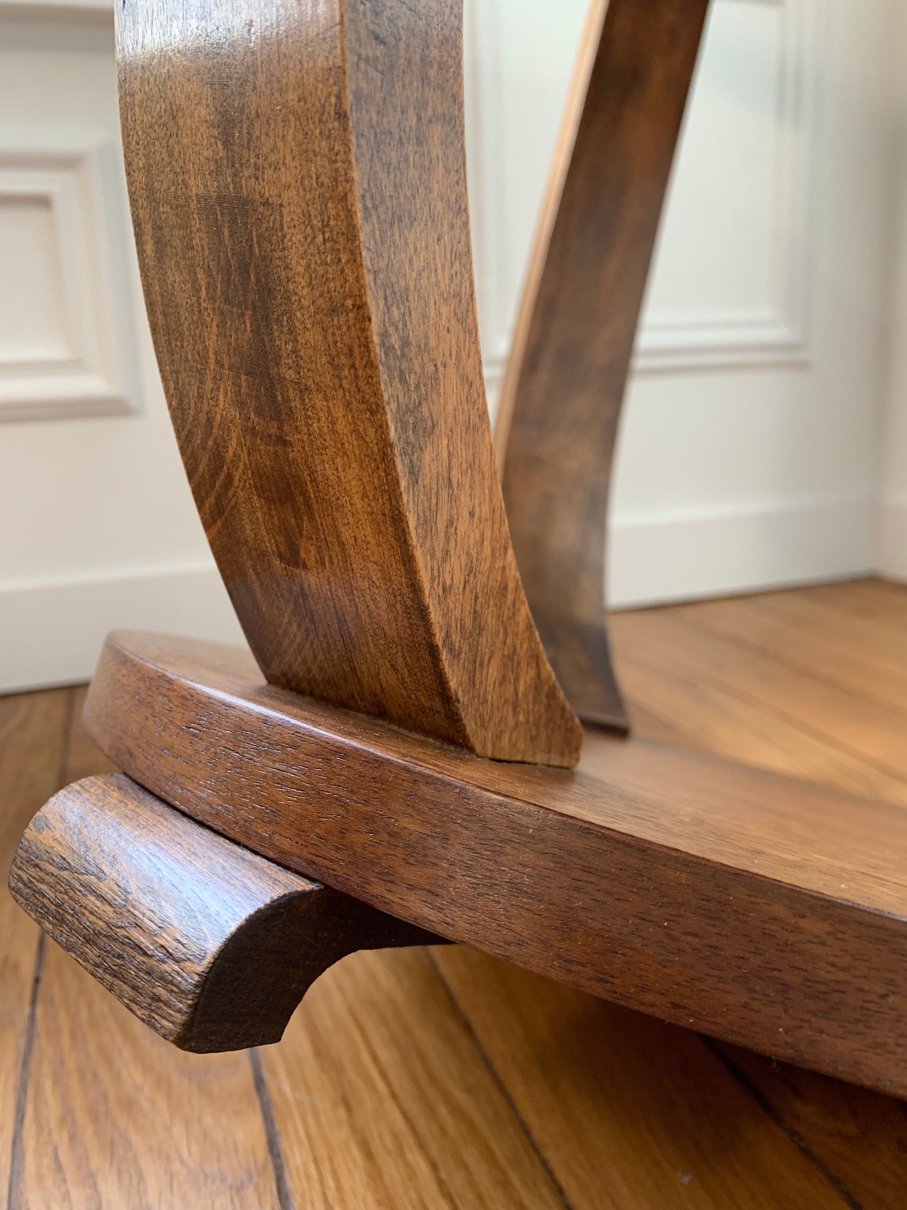 Pedestal table art deco