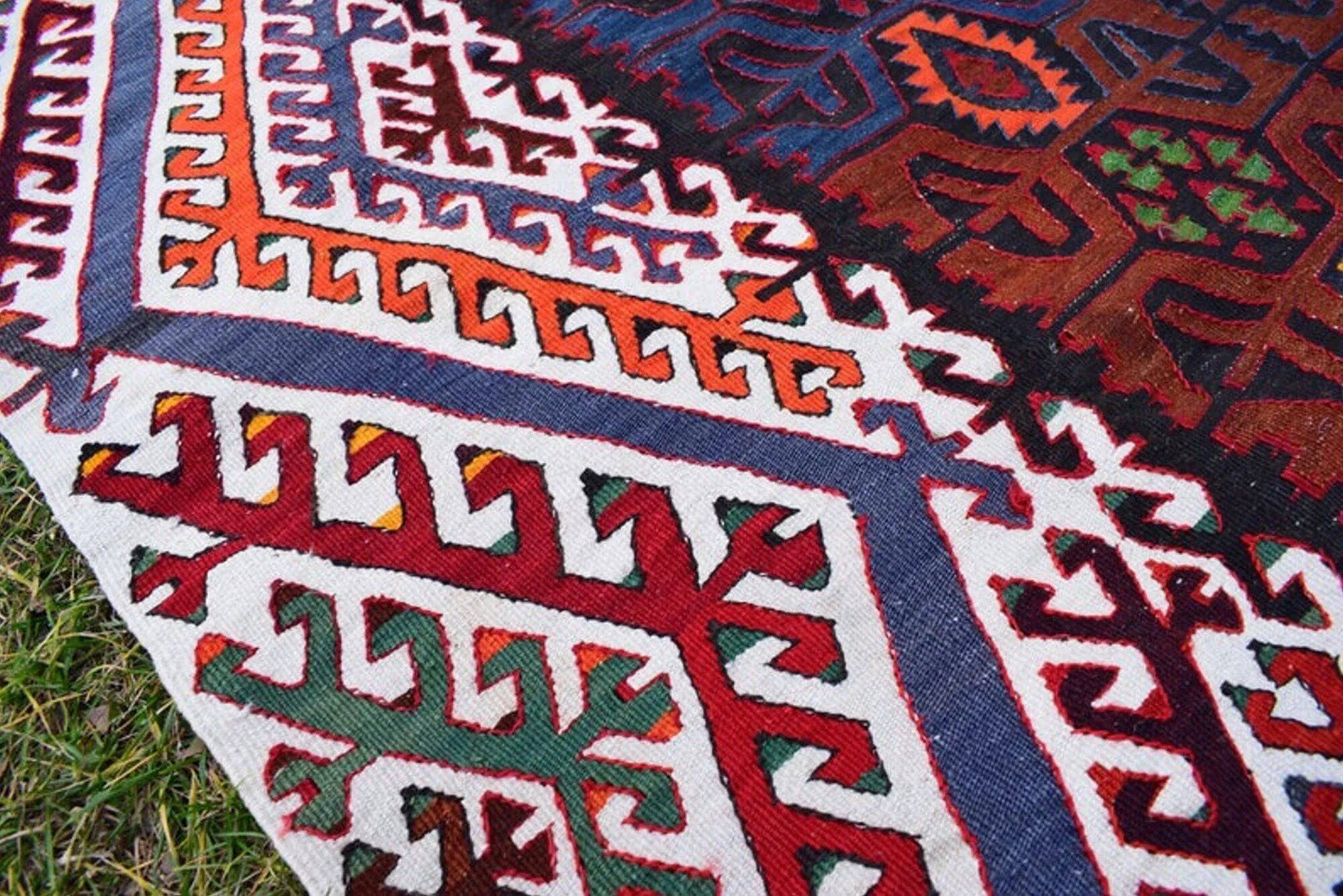 Vintage Turkish kilim, handwoven, 190x445 cm.
