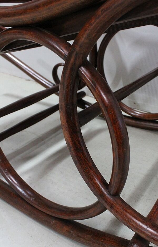 Rocking chair et son repose pieds, en hêtre 1900