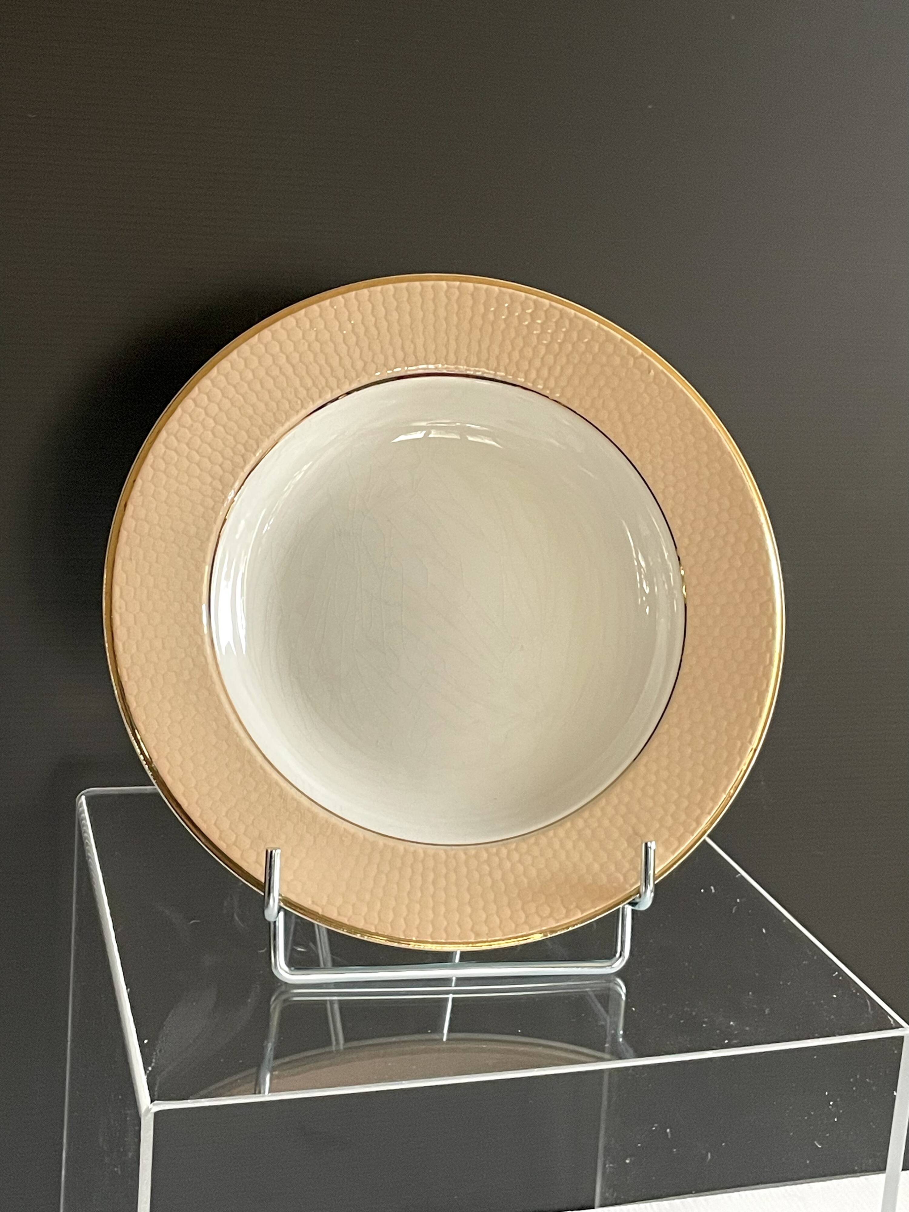 6 deep plates from L'Amandinoise model "Chamois" beige in very good condition.