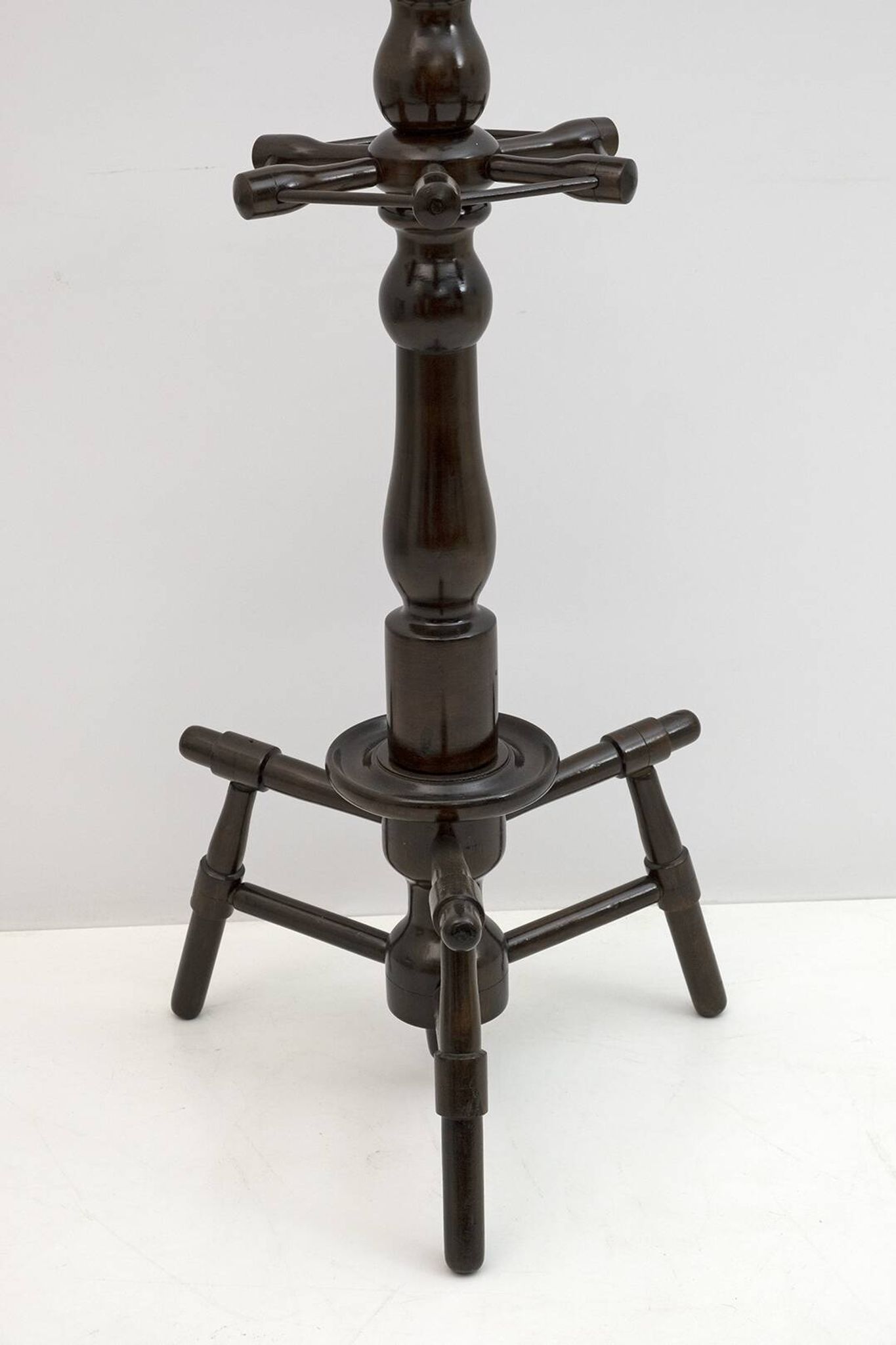 Mid-Century Modern Italian Walnut Floor Coat Hanger with Umbrella Stand, 50