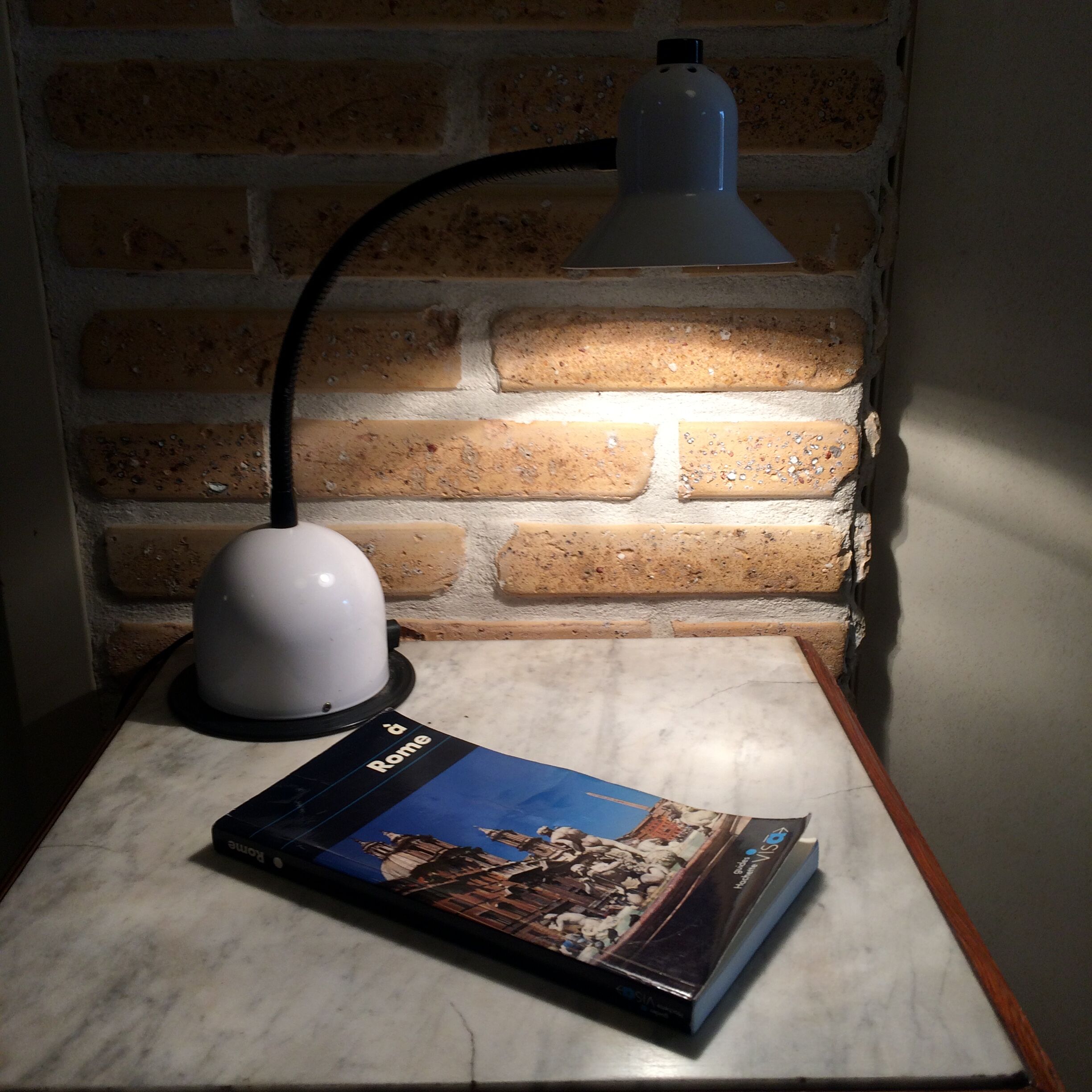 Memphis spirit brama lamp