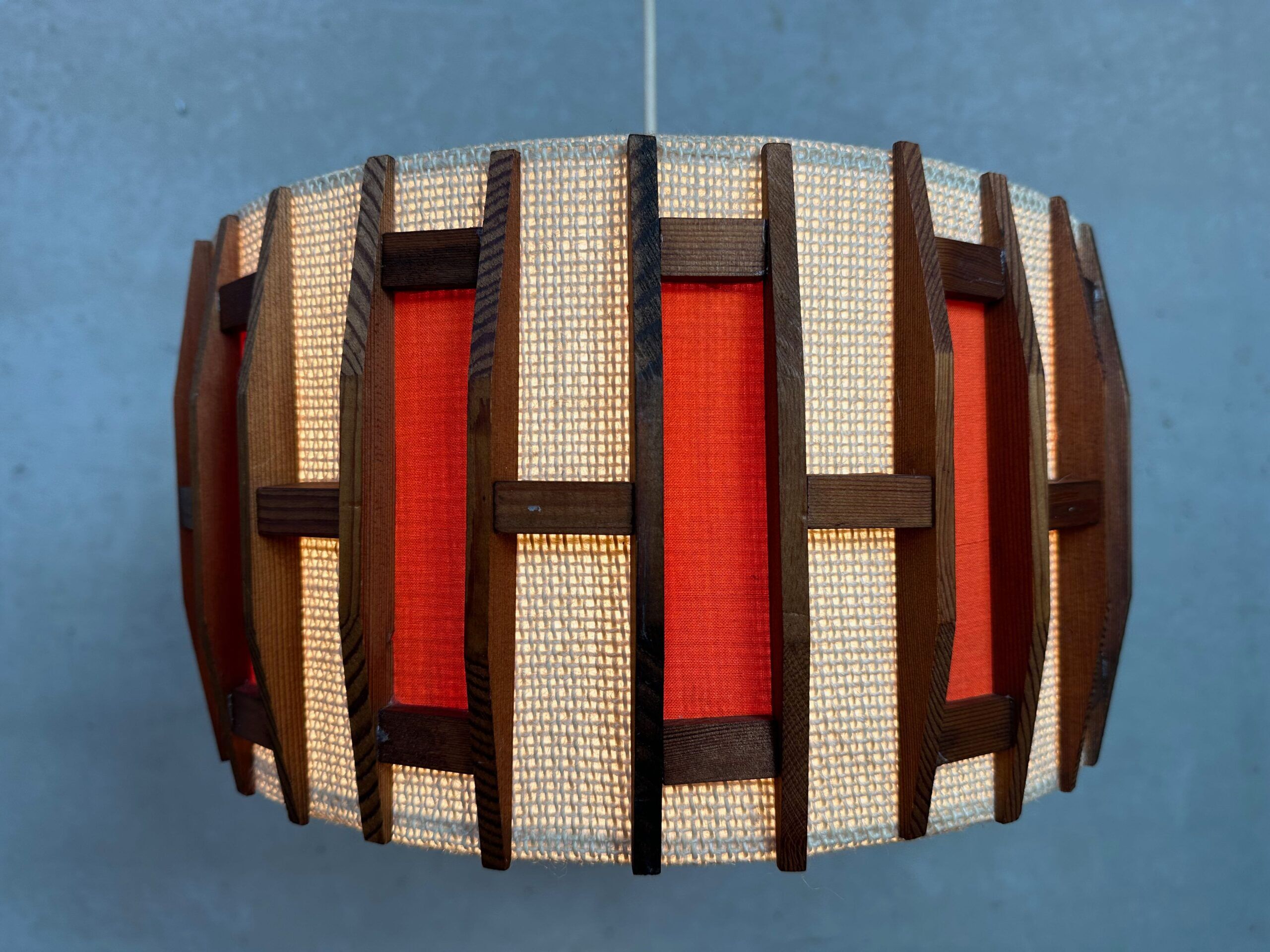 Vintage pendant lamp – jute and teak – Massive
