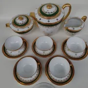 Limoges porcelain coffee service from the 1950s. For 6 people.