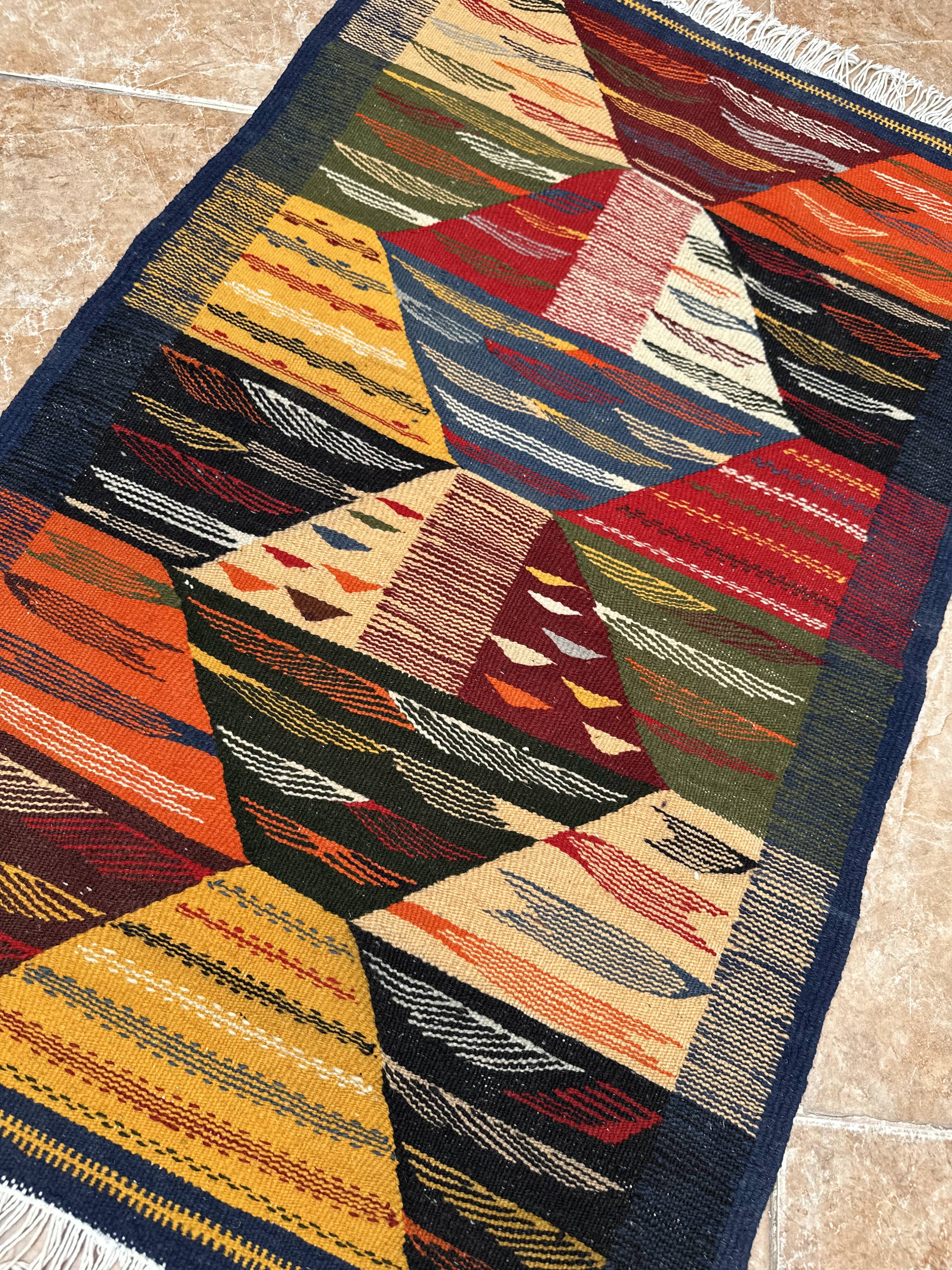 Small Moroccan rug, kilim picaso, flat woven rug, interior decoration