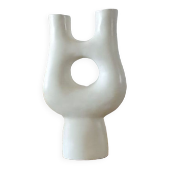 Organic shape vase in white tadelakt