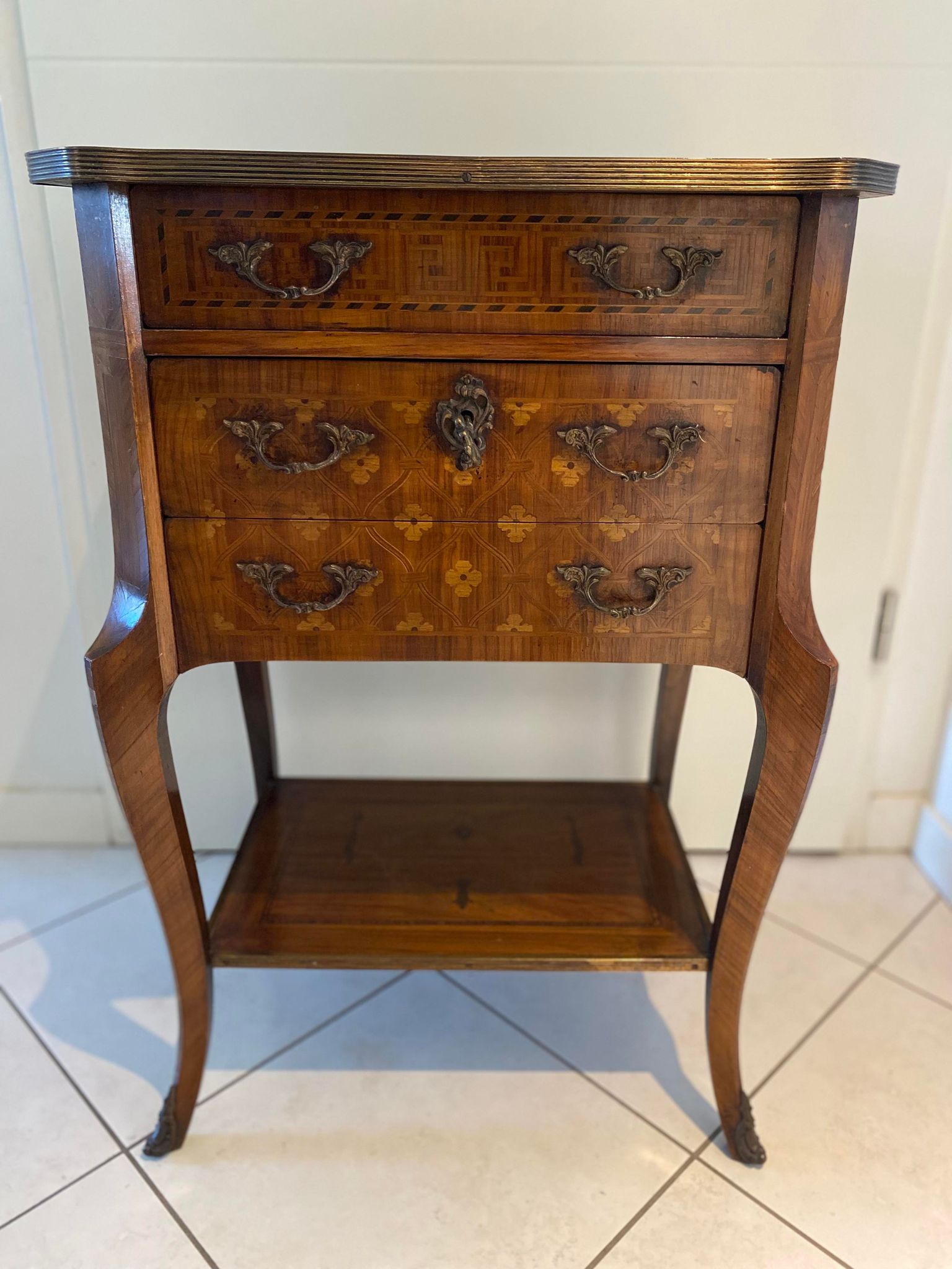 Louis XV chest of drawers