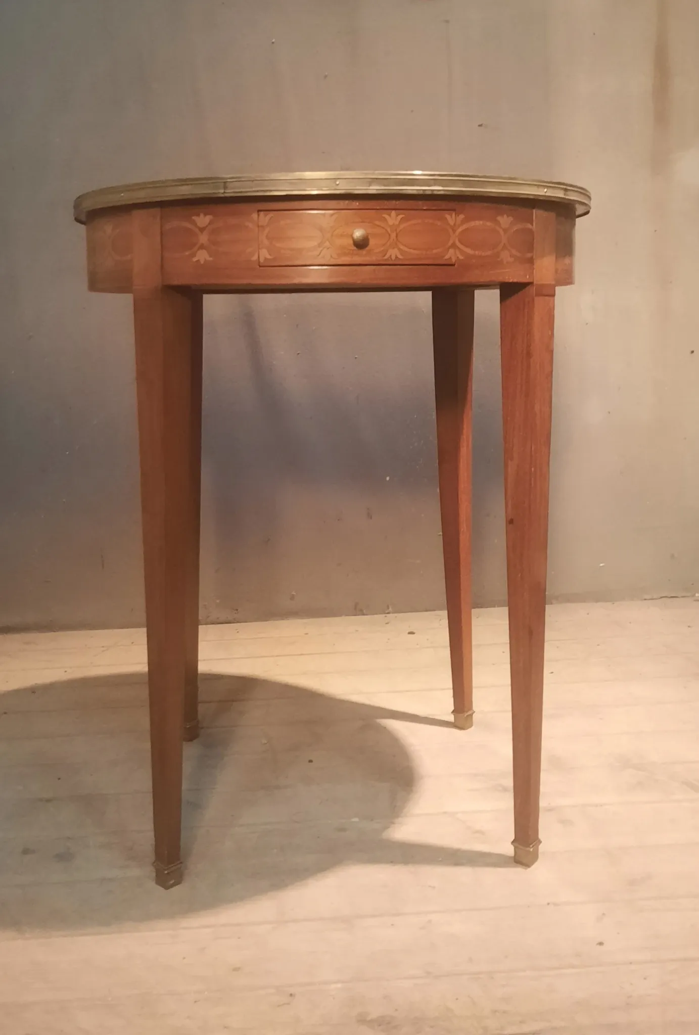 Marquetry guéridon in Louis XVI style
