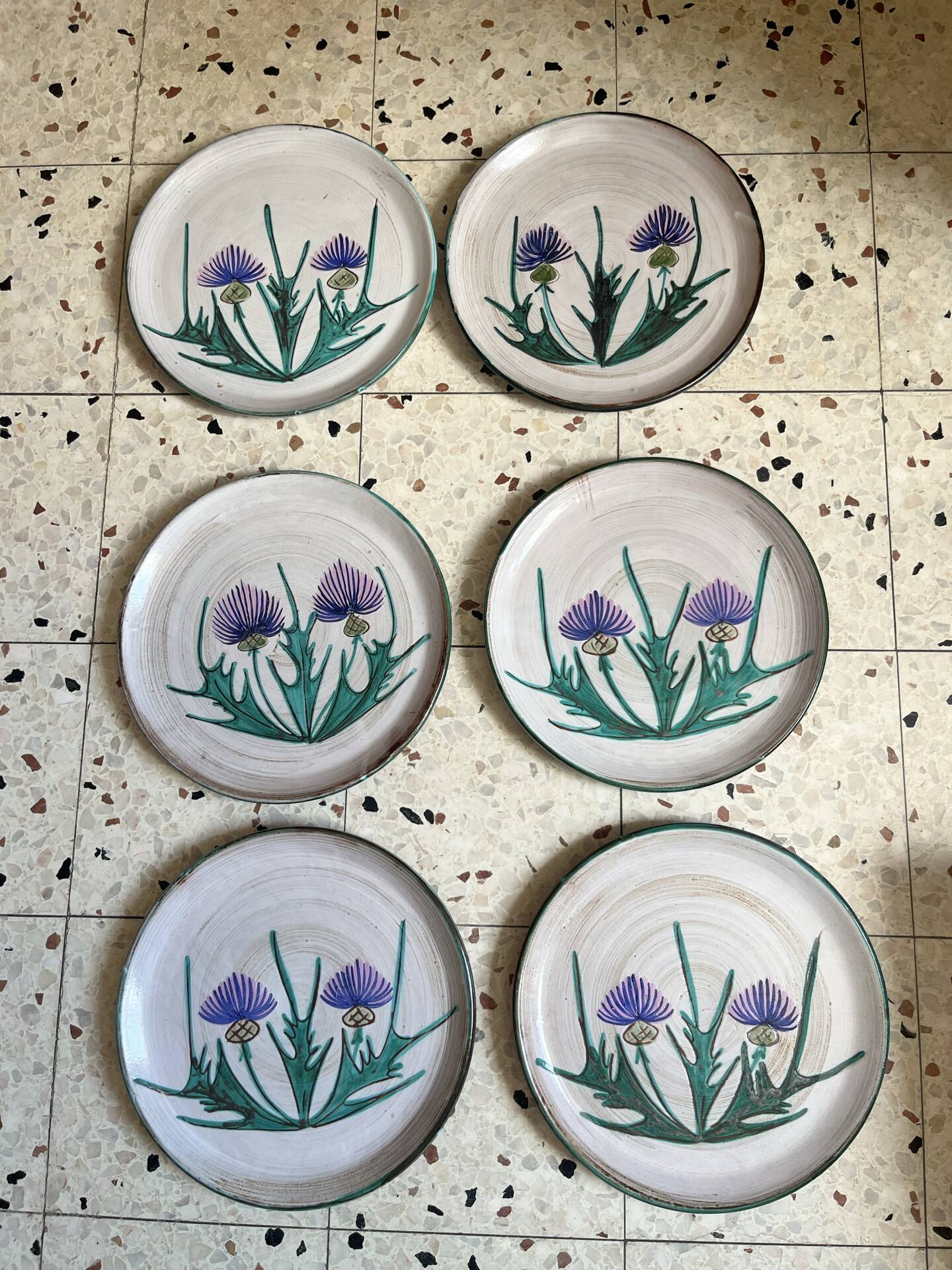 6 flat plates Vallauris