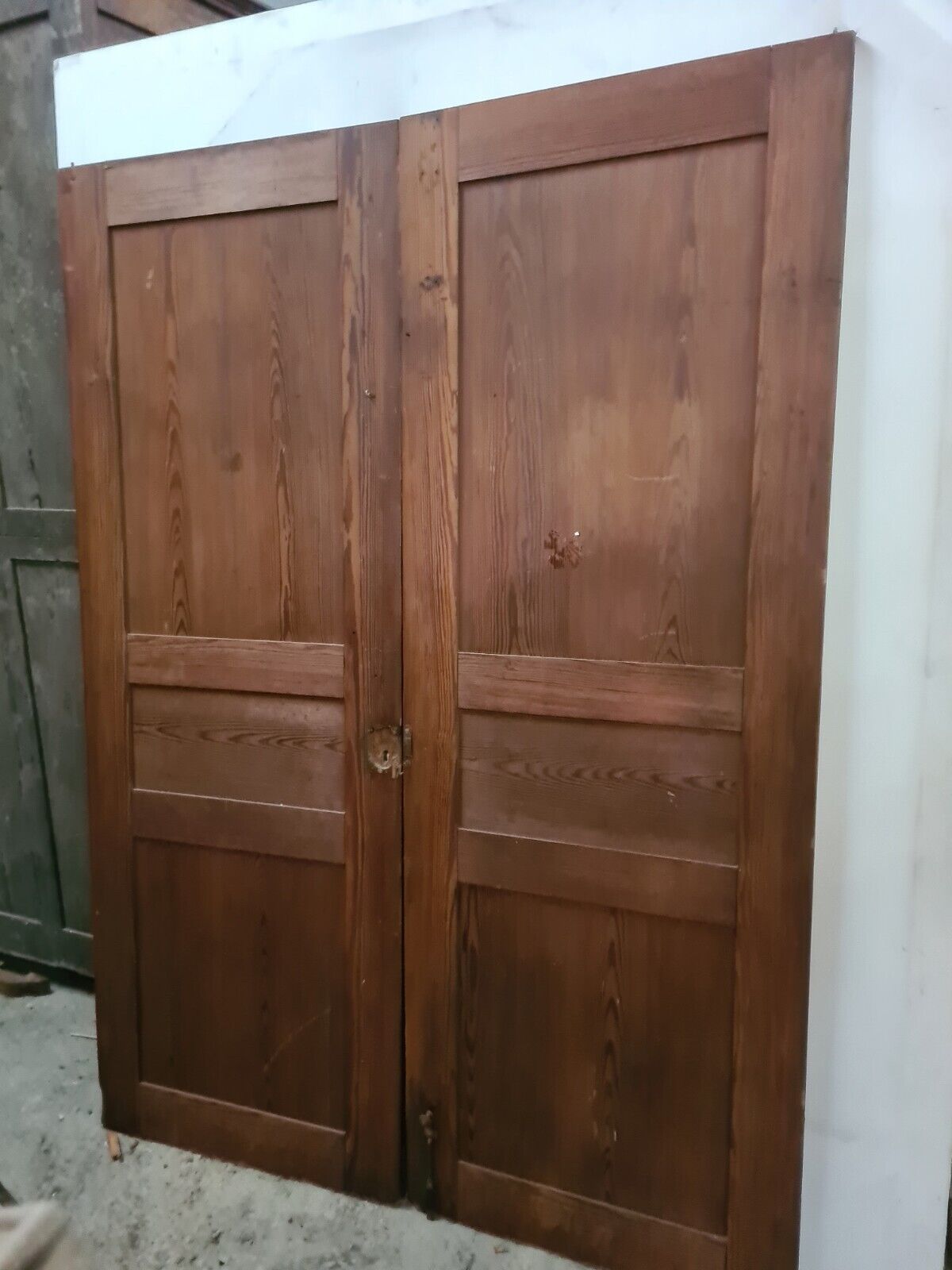 Pitchpin closet doors