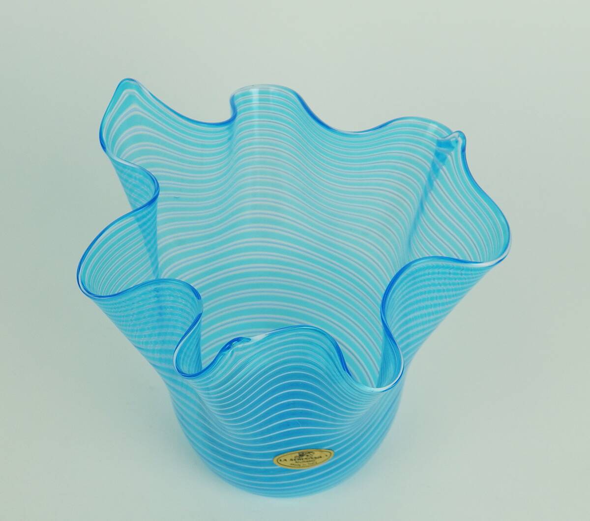 “Handkerchief” vase in Murano glass