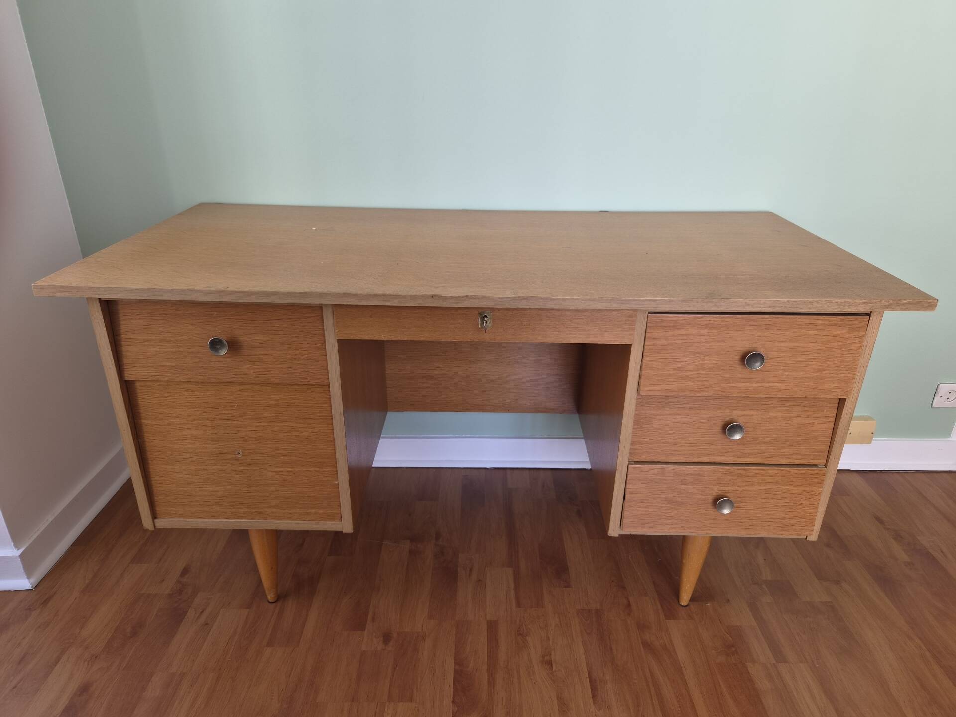 Grand bureau de style scandinave - Vintage