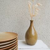 Set of 8 CNP Village stoneware dessert plates