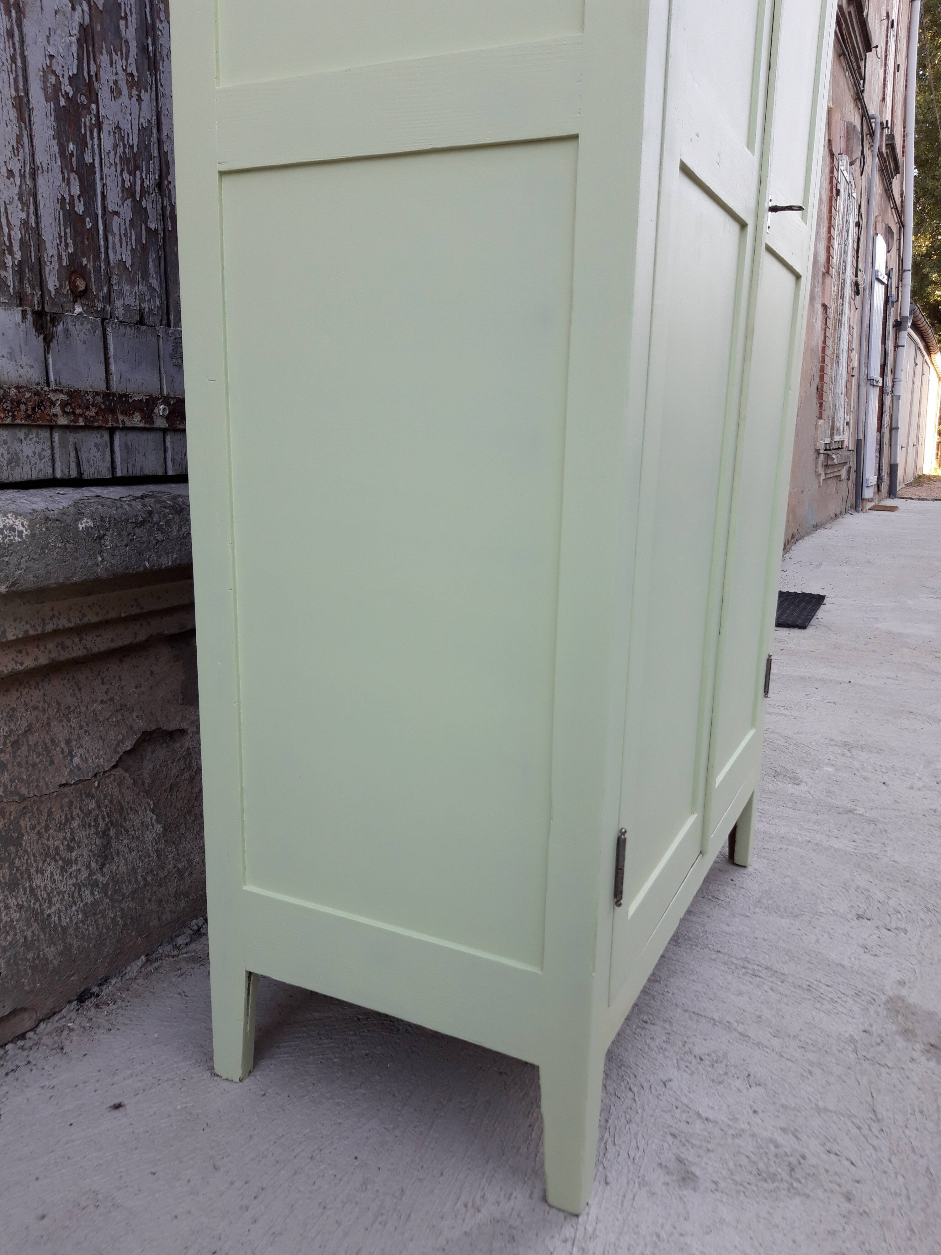 Parisian wardrobe year 50