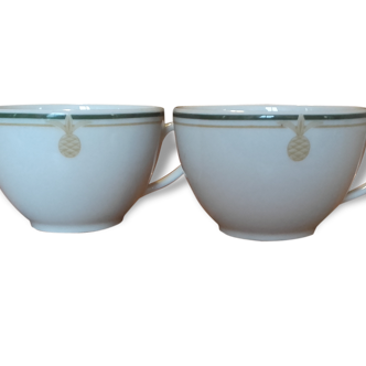 Lot de 2 petites tasses en porcelaine de chez "deshoulières"