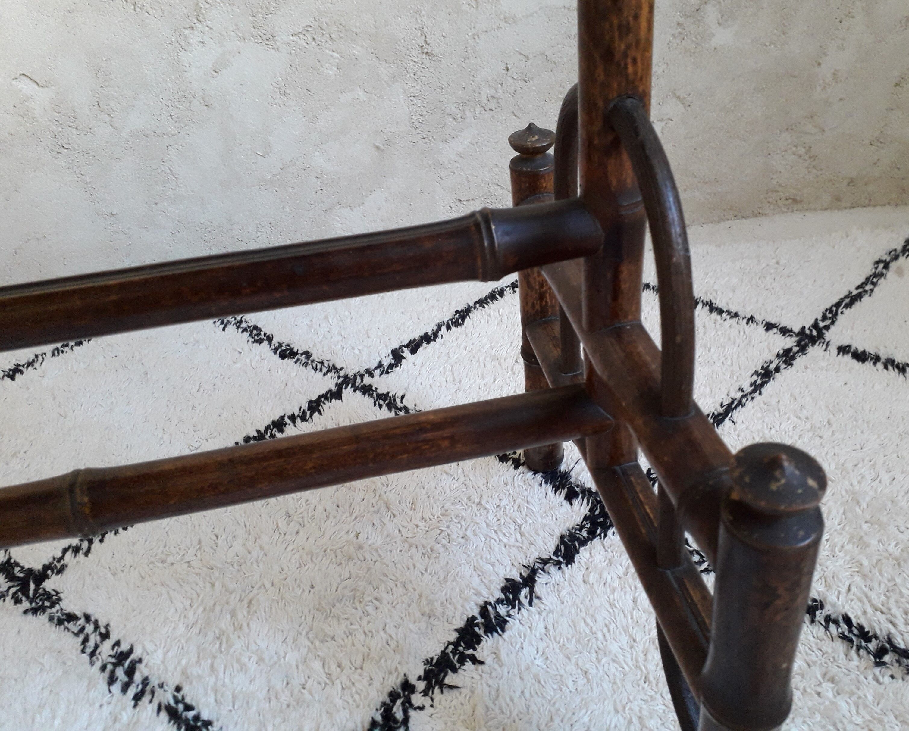 Bamboo shelves, fireplace