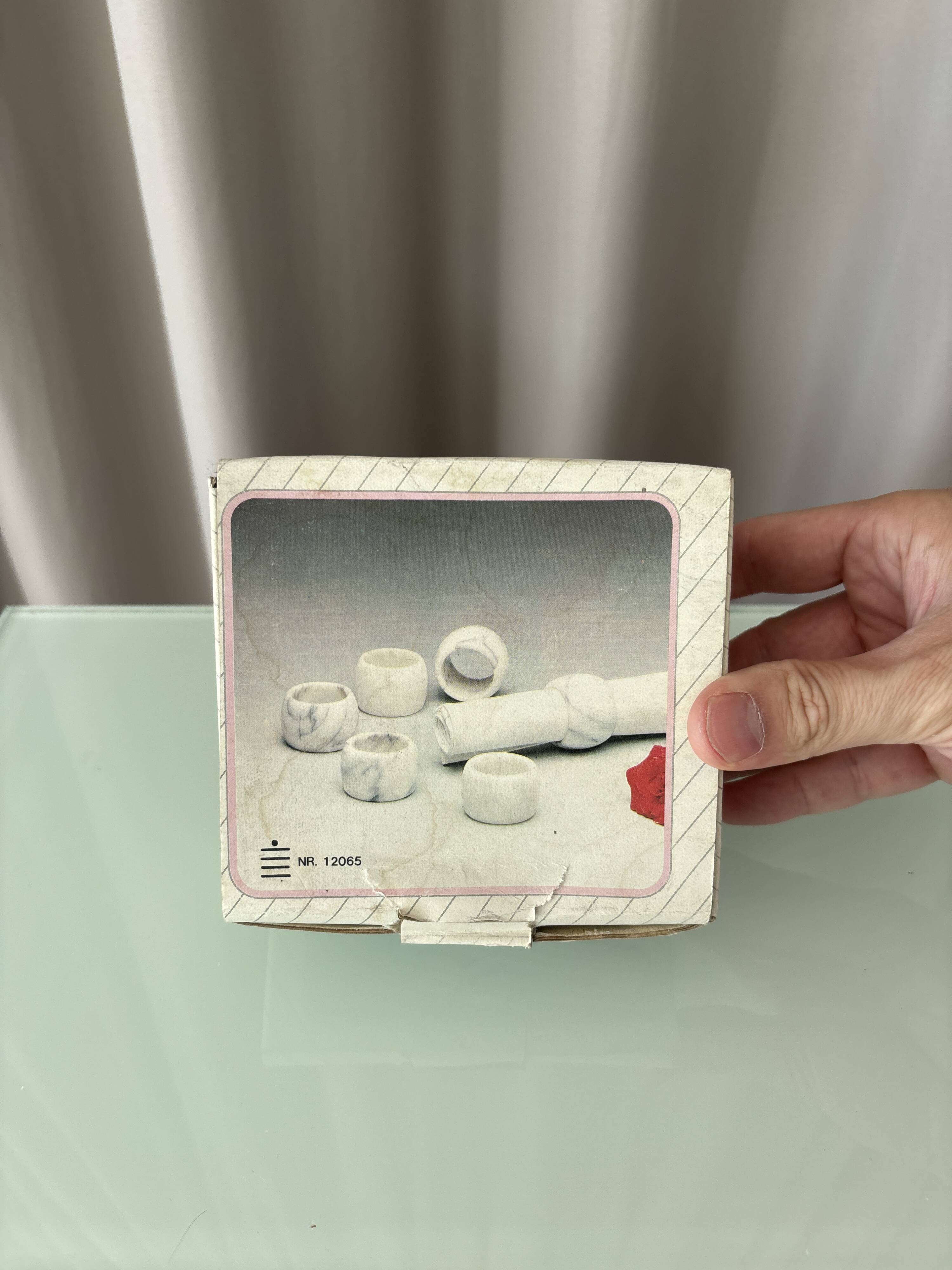 Vintage White Marble Napkin Rings – Set of 6 – Original Box