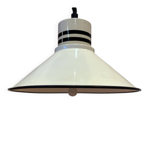 Suspension design scandinave